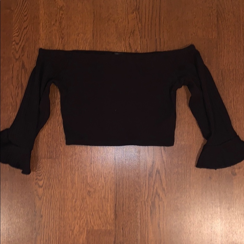 Ribbed Black Off thé Shoulder Crop Top